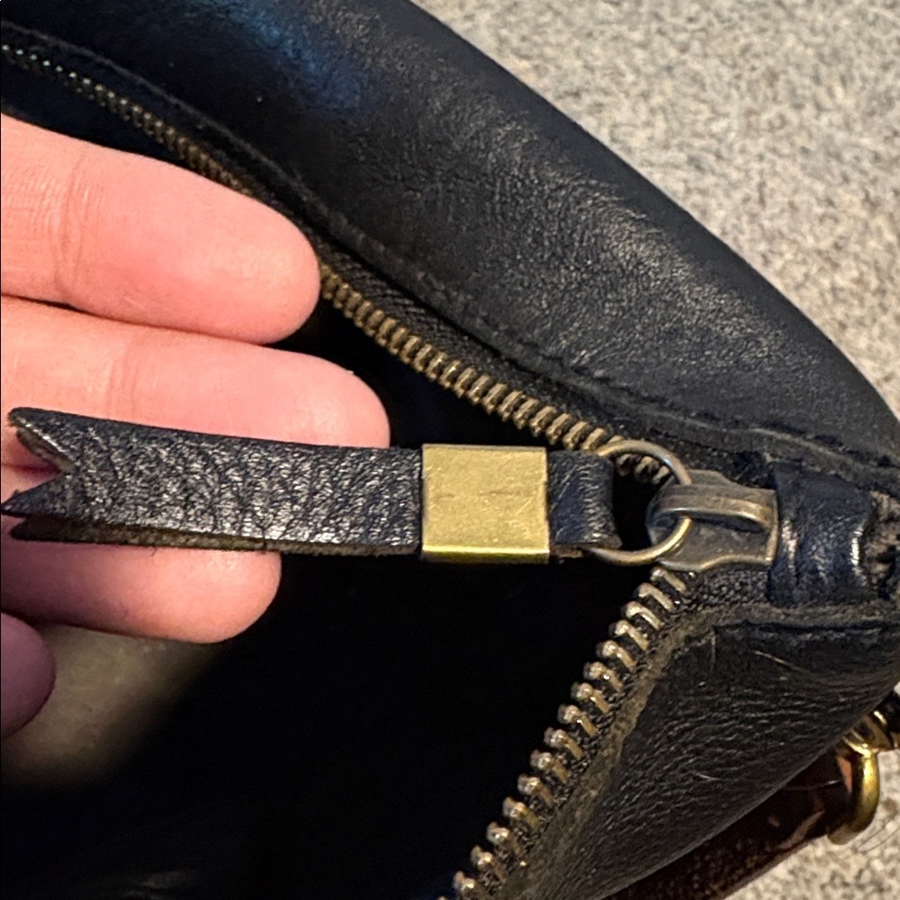 Madewell Leather Zip Top Transport Tote - Picture 6 of 8